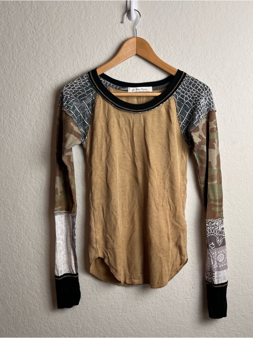 Free People We The Free Brightside Thermal Top S Camo Willow Print Womens - Picture 4 of 10